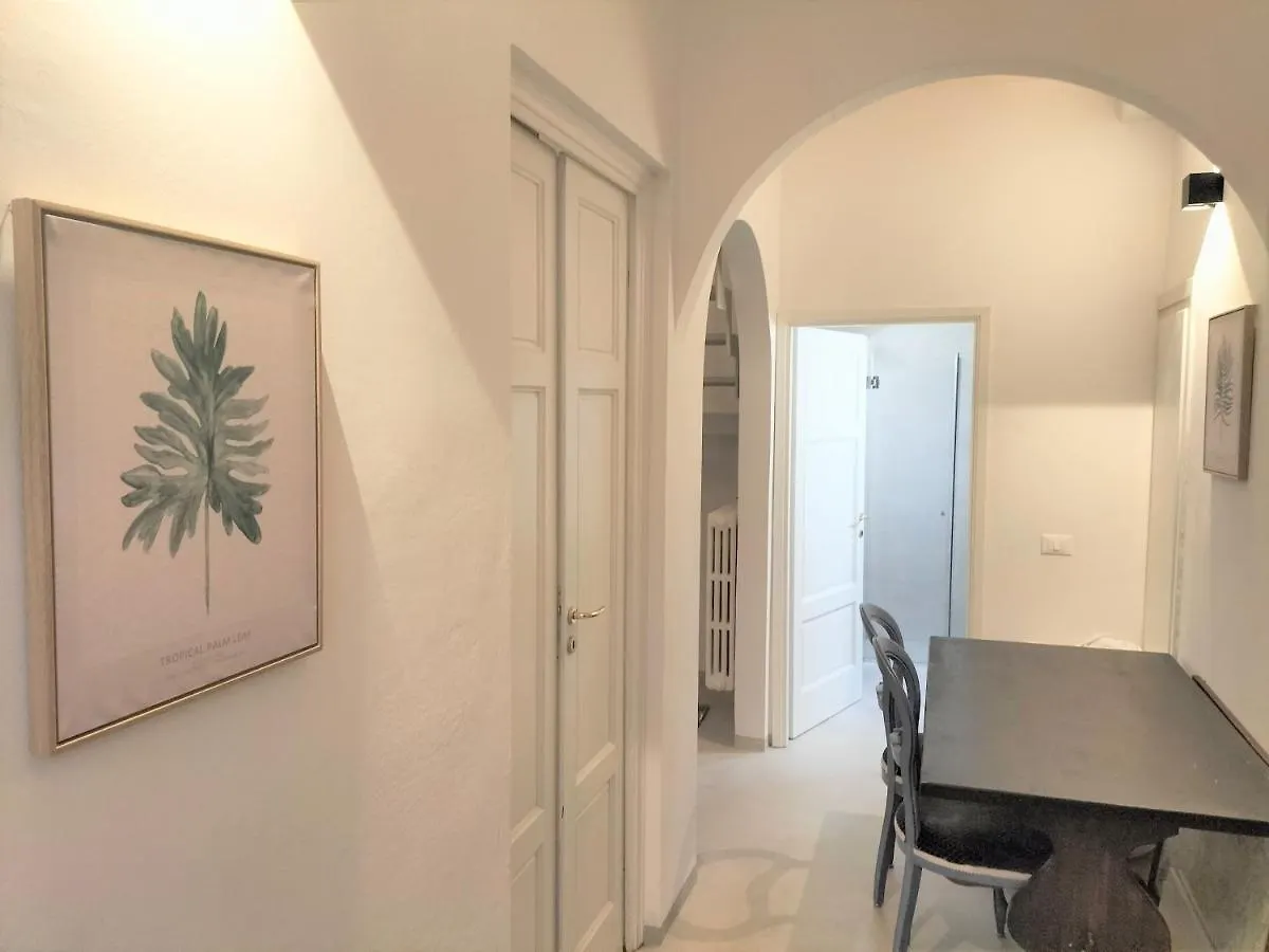 Sartoria Apartment In Piazza Santa Croce Florence