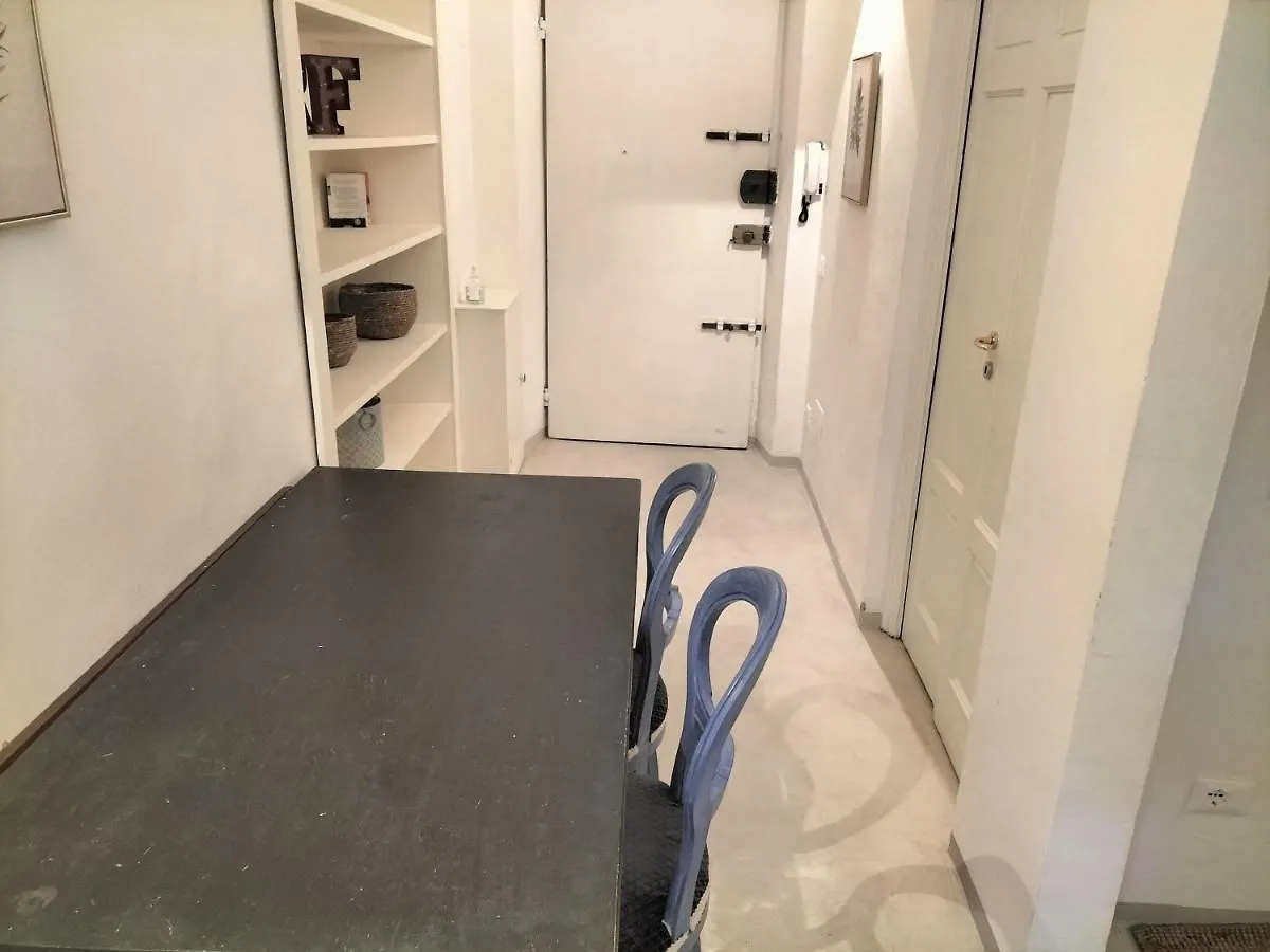 Sartoria Apartment In Piazza Santa Croce Florence